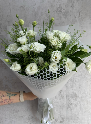 Монобукет из белой эустомы от интернет-магазина цветов в 