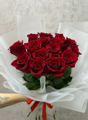 Моно букет из роз от интернет-магазина цветов в 