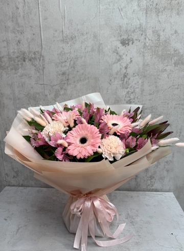 Композиция с Герберами от интернет-магазина цветов в 