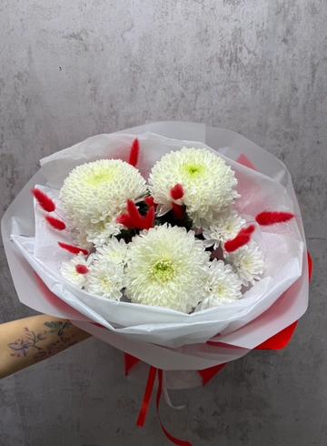 Сборный из хризантем от интернет-магазина цветов в 