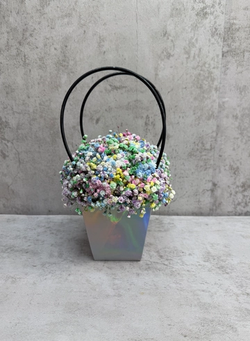 Гипсофила в сумке &laquo;Радужка&raquo; от интернет-магазина цветов в 
